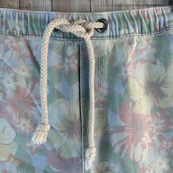 Aerie Denim Shorts Women M Pastel Blue Tropical Floral Elastic Waist Drawstring - Picture 3 of 7